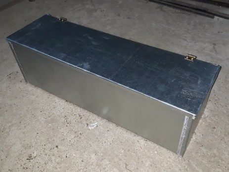 Closed box made of galvanized steel